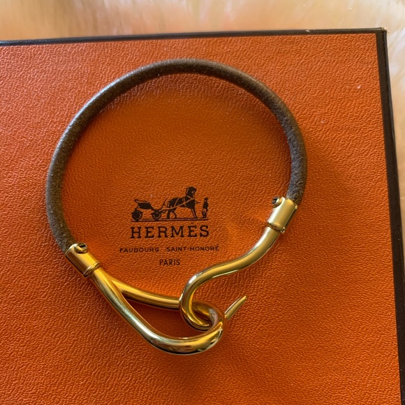 Hermès Gold Hook Bracelet - Picture 3 of 8